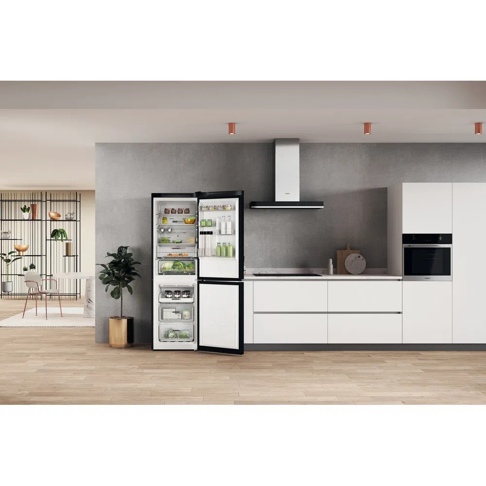 Внешний вид Холодильник WHIRLPOOL W7X 82O K